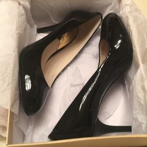 Michael Kors patent pumps new in box